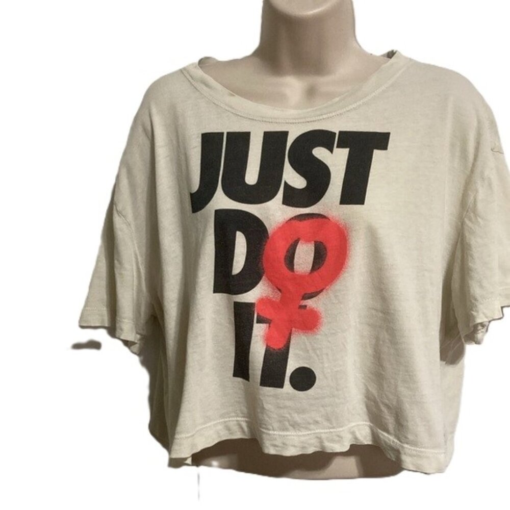 NIKE Rebel Crop Top Just Do It Creamy Creamy Beige Tshirt Womens Medium
